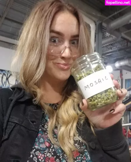 Leeanne OnlyFans Thumbnail #cYqgUEunNA