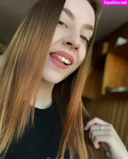 Leeeeyyyla OnlyFans Thumbnail #1wbwoSJsxj