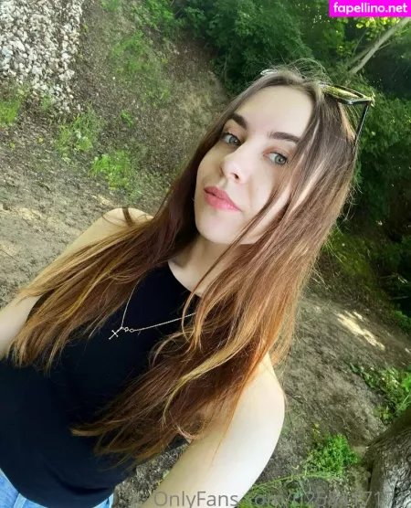 Leeeeyyyla OnlyFans Thumbnail #9cpaZTXvBB