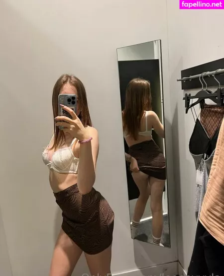 Leeeeyyyla OnlyFans Thumbnail #UBrkzPyf3j