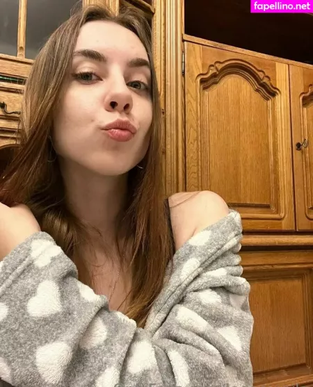 Leeeeyyyla OnlyFans Thumbnail #xJev5YSQxw