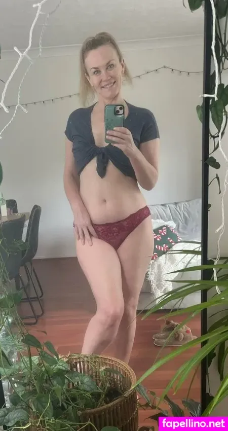 Leejohnstonxox OnlyFans Thumbnail #EmzogWIhs0