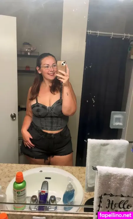 Leeleexxxo OnlyFans Thumbnail #PFA4UN61UP