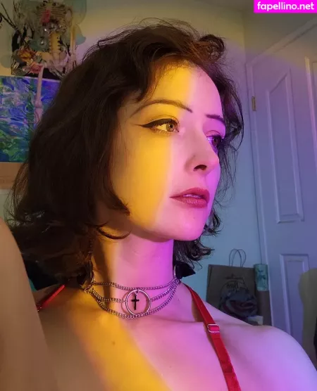 Leeloo OnlyFans Thumbnail #Myv8h8XJN0