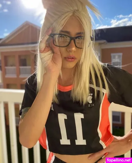 Leemee00w OnlyFans Thumbnail #QuQ6KknD0W