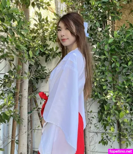 Leena 4 OnlyFans Thumbnail #0grsORGE7K