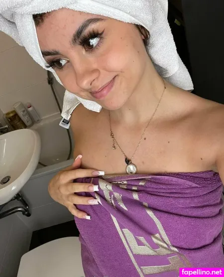 Leenathecutest OnlyFans Thumbnail #p5FAzXXWsO