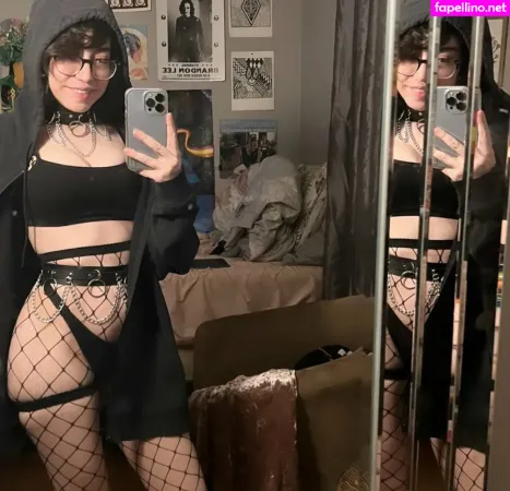 Leez OnlyFans Thumbnail #9142YN8n3T