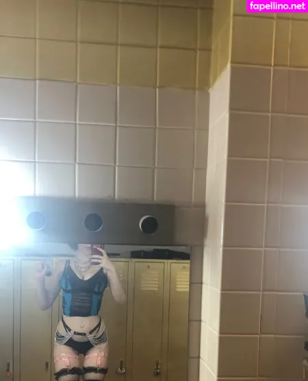 Leez OnlyFans Thumbnail #AVAcEyDIze