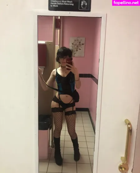 Leez OnlyFans Thumbnail #QQDID8y9Xi