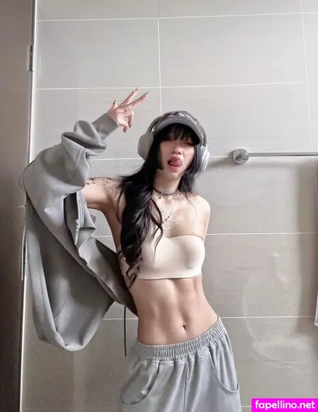 Leezi Main Profile Photo