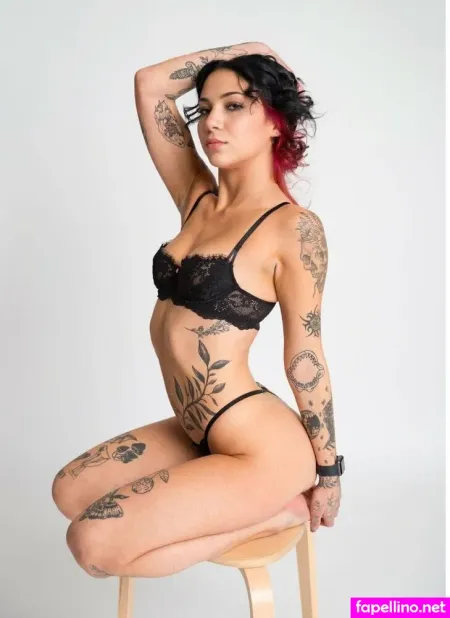 Leftsharkcait OnlyFans Thumbnail #2Su9NPaJfB