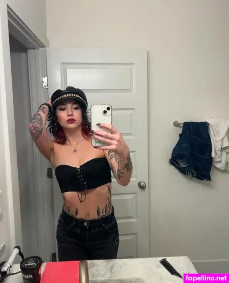 Leftsharkcait OnlyFans Thumbnail #D1LySY5baz