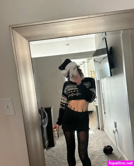 Leftsharkcait OnlyFans Thumbnail #S6RvYAKyWf