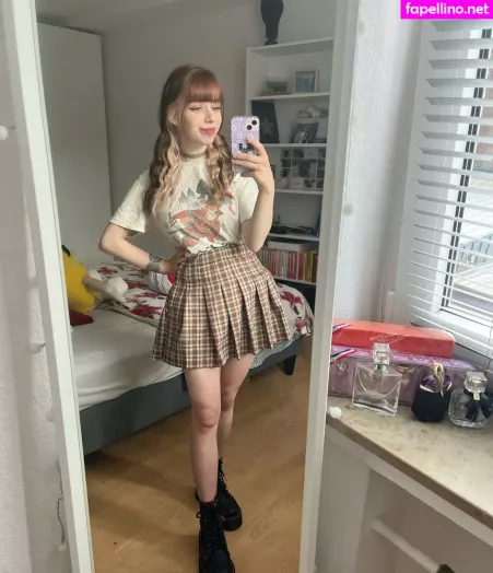 Legendluna OnlyFans Thumbnail #2RLNvvACXL