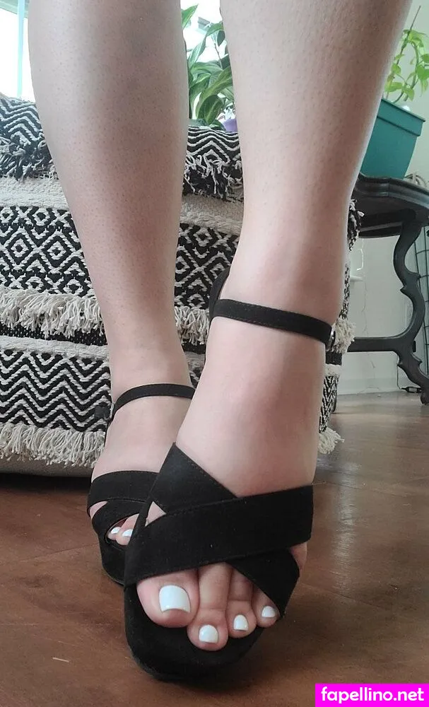 legsnangelwings Nude Leaked OnlyFans Photo #1imXA6ScLC