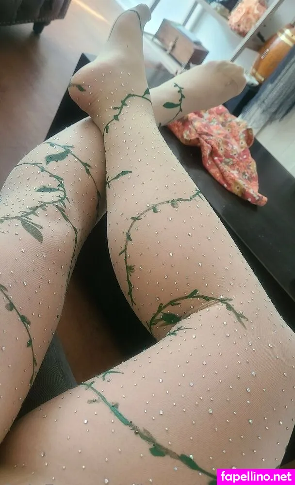 legsnangelwings Nude Leaked OnlyFans Photo #2Byyaj33Jr