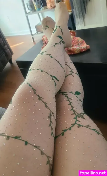 Legsnangelwings Main Profile Photo