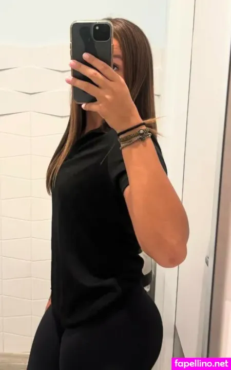 Leia Recinos OnlyFans Thumbnail #pyyjGXm64A