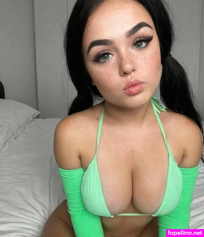 leialittlee Nude Leaked OnlyFans Photo #2VBqFj9Dws