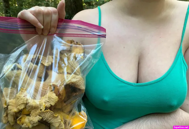 Leialovelynfree OnlyFans Thumbnail #IQeZhifXLv