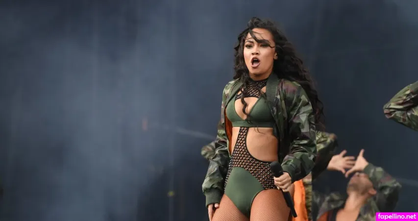 Leigh Ann Pinnock OnlyFans Thumbnail #BhFDfxTp9w