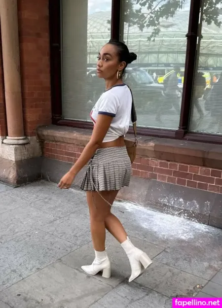 Leigh Ann Pinnock OnlyFans Thumbnail #fOw2egNe4r