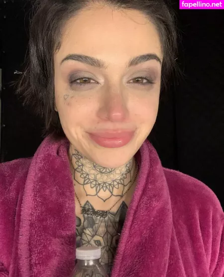 Leighravenx OnlyFans Thumbnail #0AE8QnkQ1l