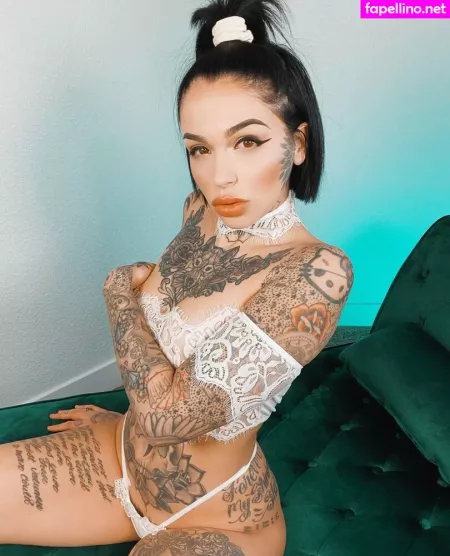 Leighravenx OnlyFans Thumbnail #6FpK5AqU95
