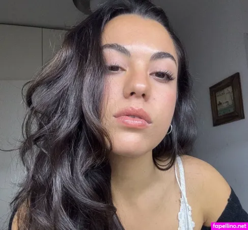 Leila Hadid OnlyFans Thumbnail #6D1bWgytkG