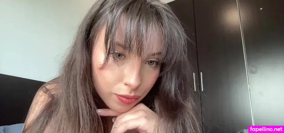 Leila Hadid OnlyFans Thumbnail #GtLYUIYQOw