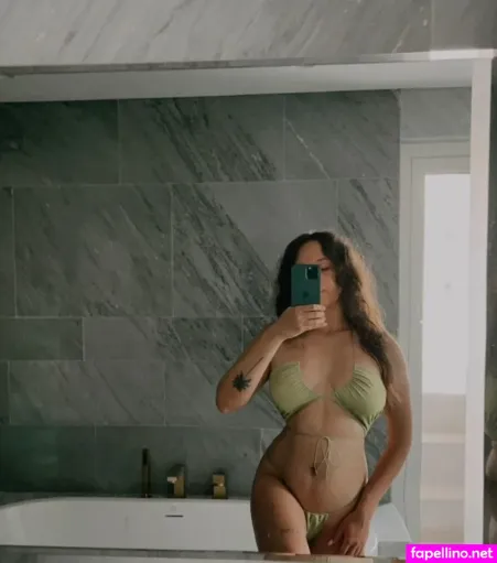 Leila Hadid OnlyFans Thumbnail #S8DmiIphKV