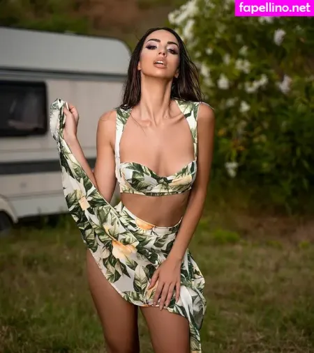 Leila Kraja OnlyFans Thumbnail #fJzxwas6ss