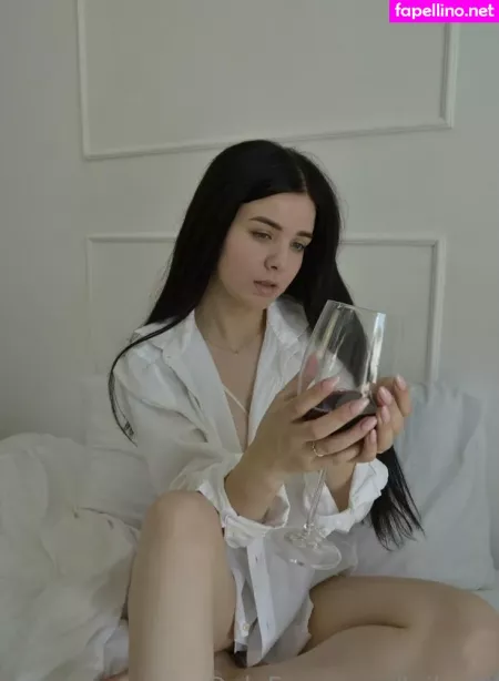 Leila L0 OnlyFans Thumbnail #bIbqo0wvjP