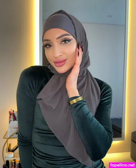 Leila Lips OnlyFans Thumbnail #TR62xSGfPt