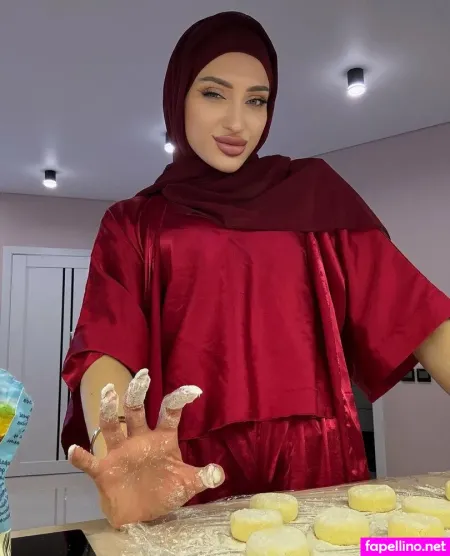 Leila Lips OnlyFans Thumbnail #h4XEZcXq9f