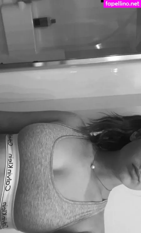 Leila Saltzman OnlyFans Thumbnail #BTkVrUveOo