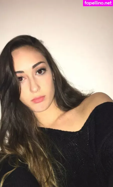 Leila Saltzman OnlyFans Thumbnail #SILo45UnuI