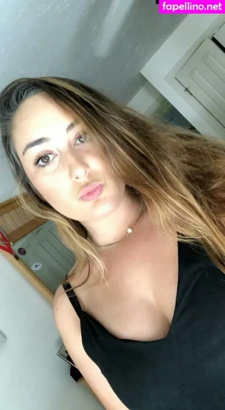 Leila Saltzman OnlyFans Thumbnail #Sh0rW7OWDm