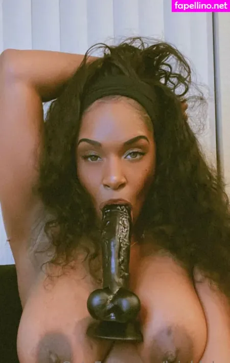 Leilablake OnlyFans Thumbnail #BIXzPyLUHI