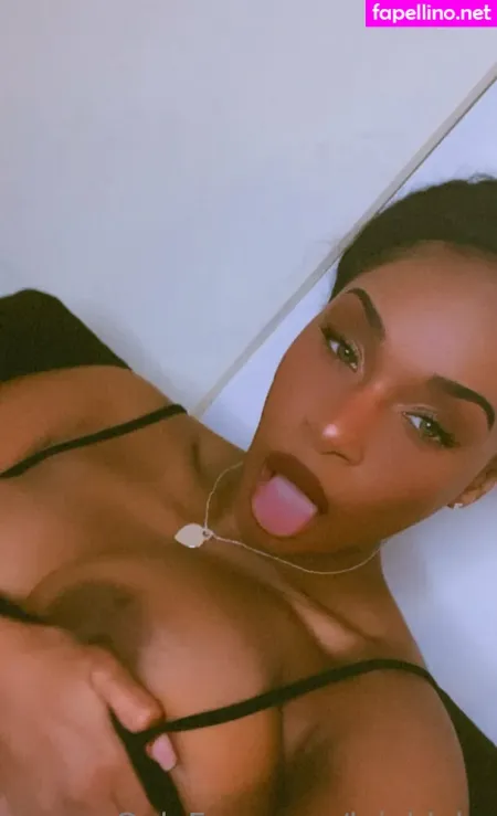 Leilablake OnlyFans Thumbnail #gYRAcSSZnc