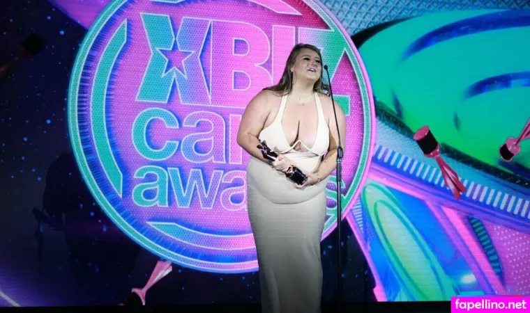 Leilalewisx 4 OnlyFans Thumbnail #Y9svAoPflo