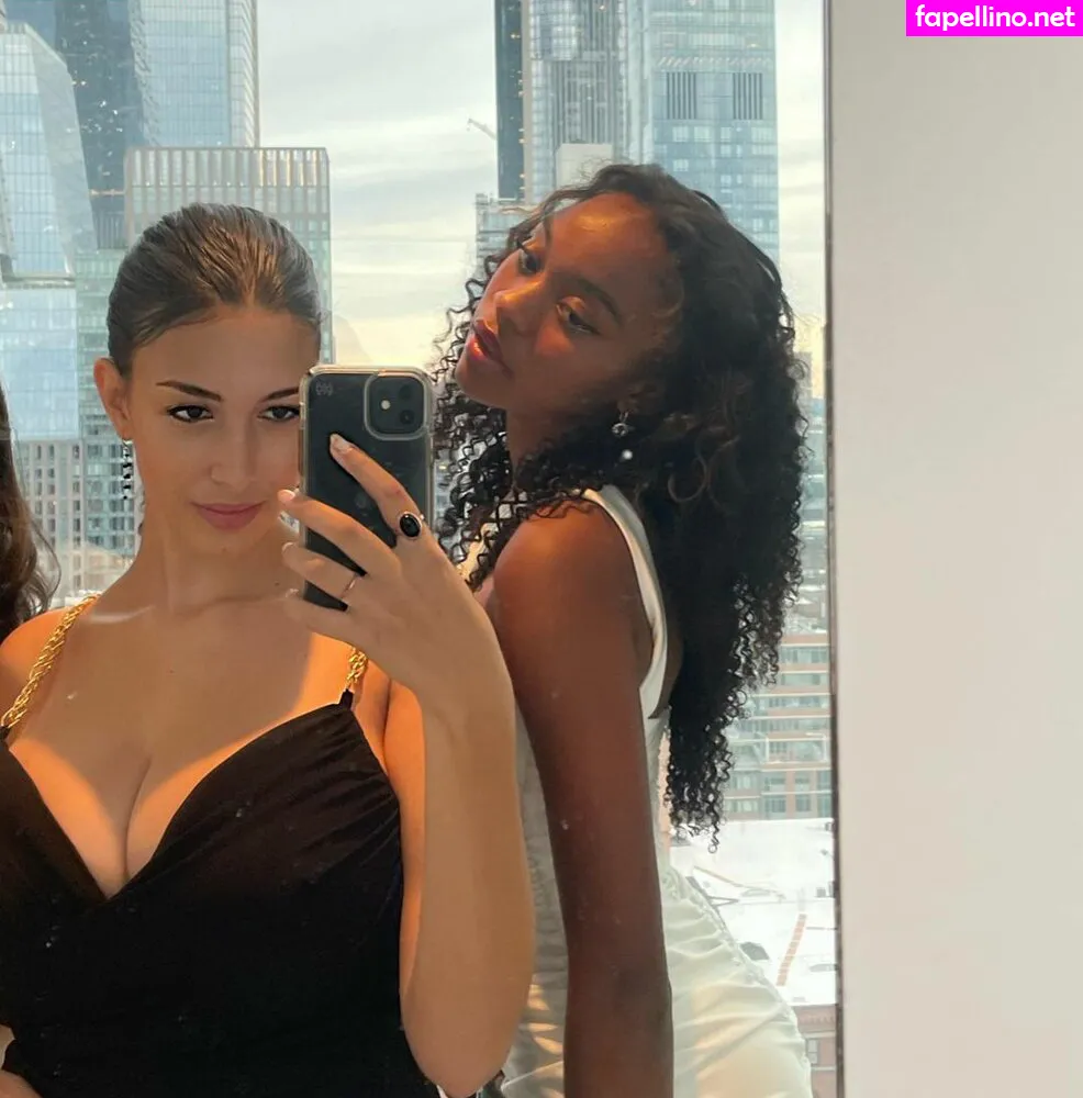 leilaandazalea, leilaniazaleaa Nude Leaked OnlyFans Photo #UDWovhyJMD