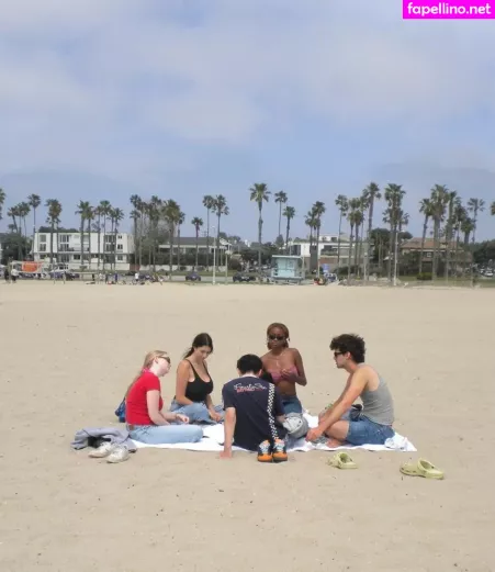 Leilani Azalea OnlyFans Thumbnail #nIC8HPIKx9