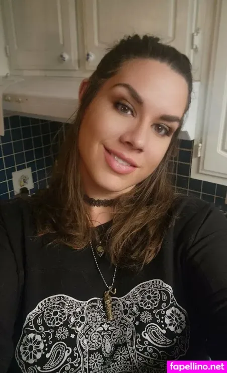 Leiralynn90 OnlyFans Thumbnail #FDJWhivufp