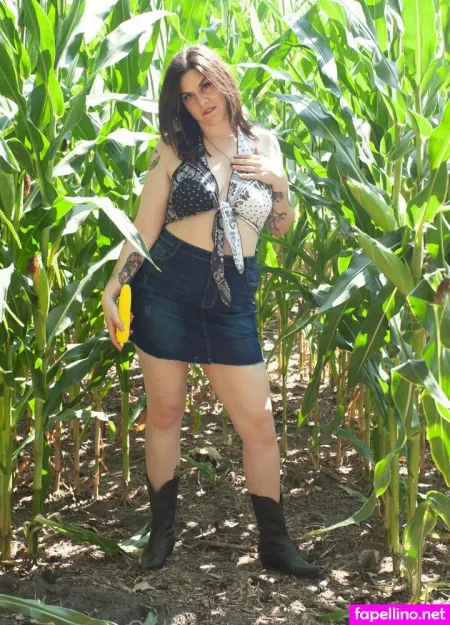 Leiralynn90 OnlyFans Thumbnail #PFyTRhdUtT