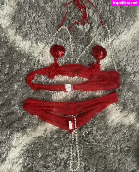 Leksamink OnlyFans Thumbnail #1OxV3GUcUS