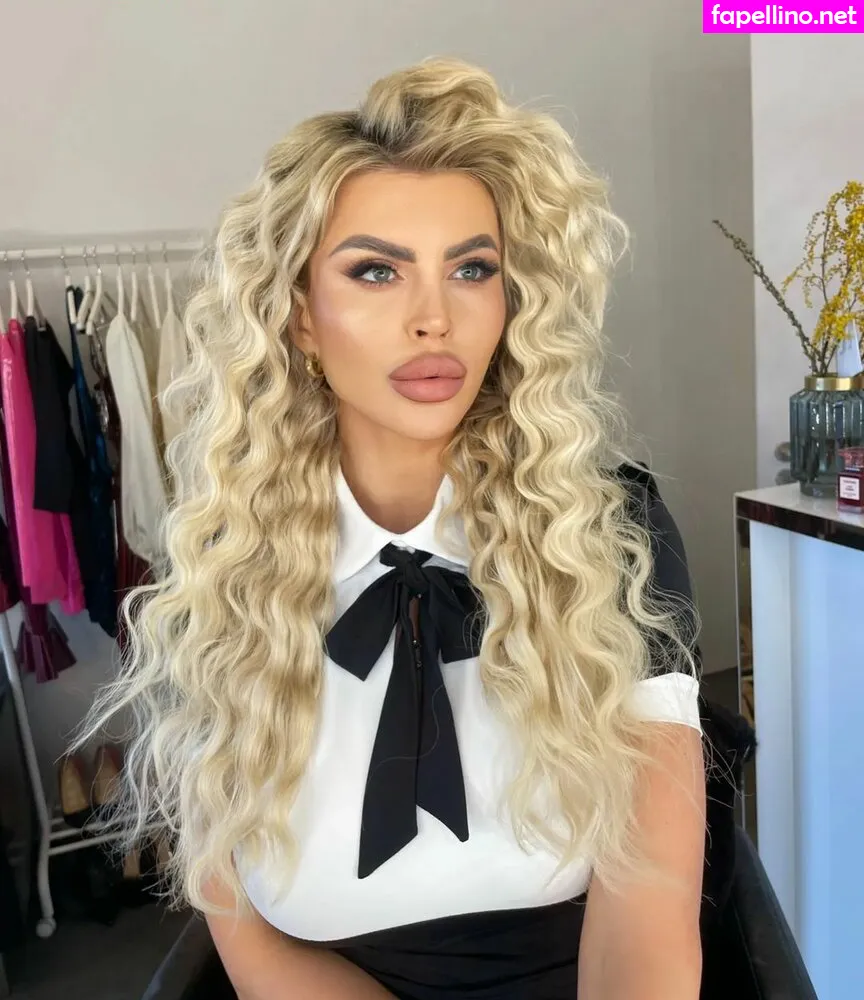 lela_ceterova_official Nude Leaked OnlyFans Photo #AMqk52LS9Y