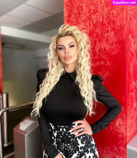 Lela Ceterova OnlyFans Thumbnail #QWyC5pgamD