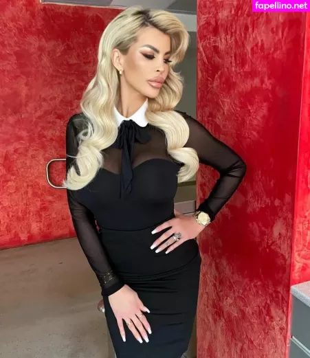 Lela Ceterova OnlyFans Thumbnail #gYofqq4LZQ